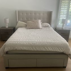 Bedroom set for sale-Queen bed, 2 night stands and a chest