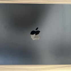 MacBook Air 13-inch (M2 chip)