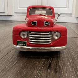 Diecast 1/18 scale 1948 FORD F-1 PICKUP  ROAD LEGENDS 