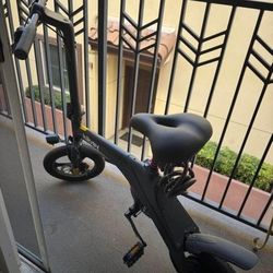 Hiboy C1 Folding Electric
Bike $300