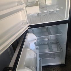 Whirlpool Refrigerator 
