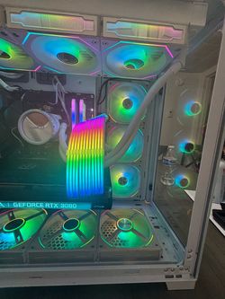 Custom Built White LIAN LI Gaming PC OR BEST OFFER