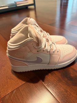 Nike Air Jordan 1 Mid Pink Sneakers