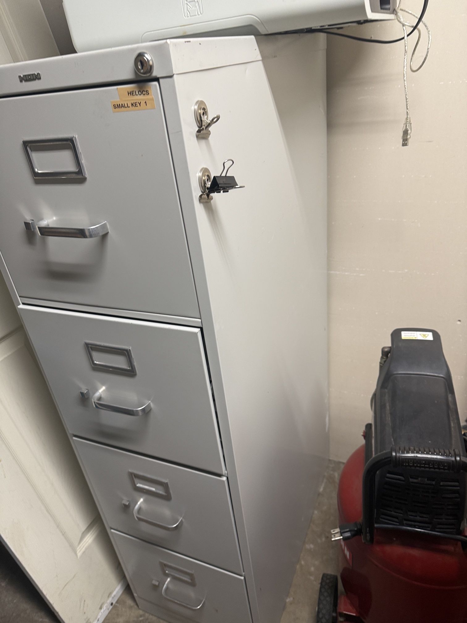 HON 4 Drawer File Cabinet