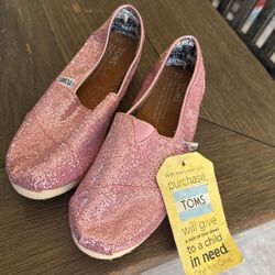 Toms Slip Ons