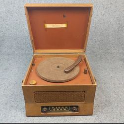 Tube Radio Phonograph Vintage 1940's Record Player Brown For Parts or Repair
