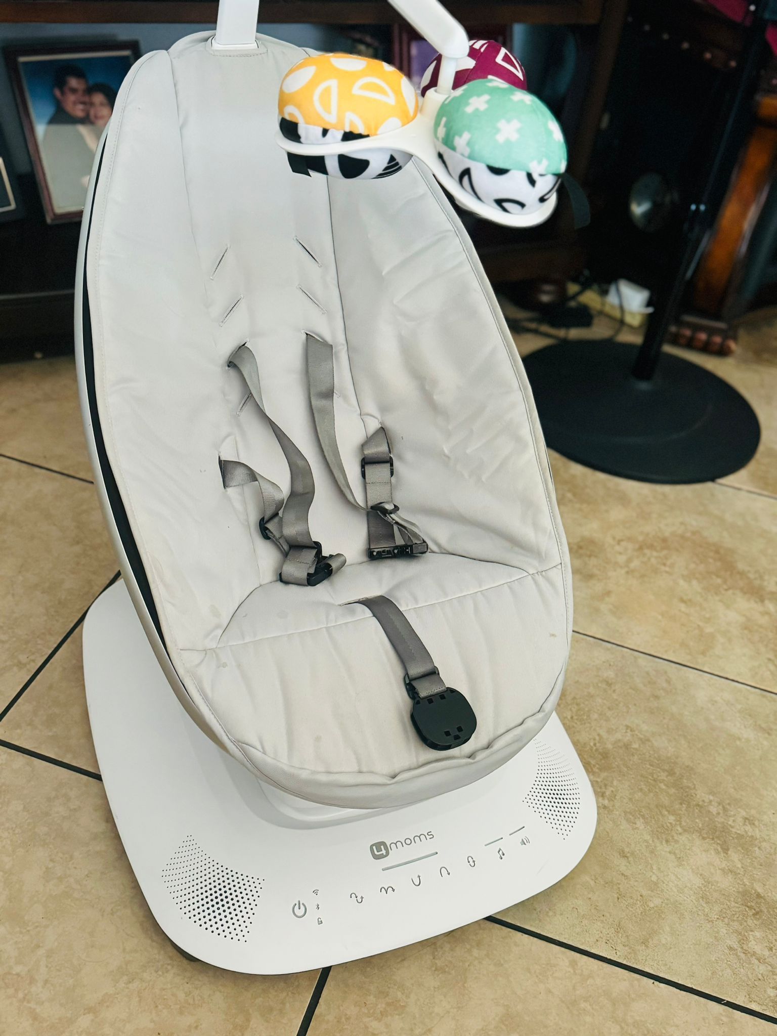 4 Moms MamaRoo