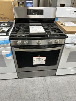 GE Profile 30” Freestanding Gas Range With Convection And Air Fry