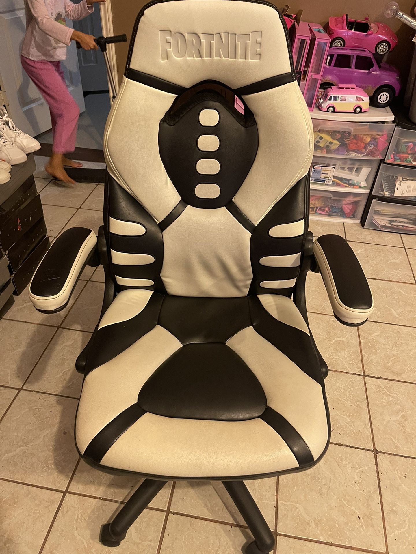 Fortnite Gaming Chair Skull Trooper