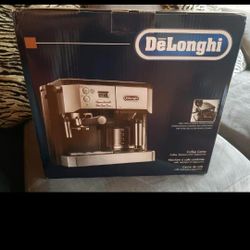 DeLonghi Espresso Machine Brand New
