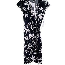 Maggie London Black And White Floral Wrap Dress Size 6 NWT