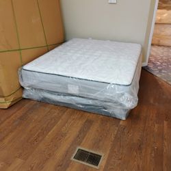 Queen Size Mattress And Box Spring 