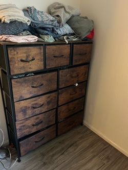 Cloth Dresser