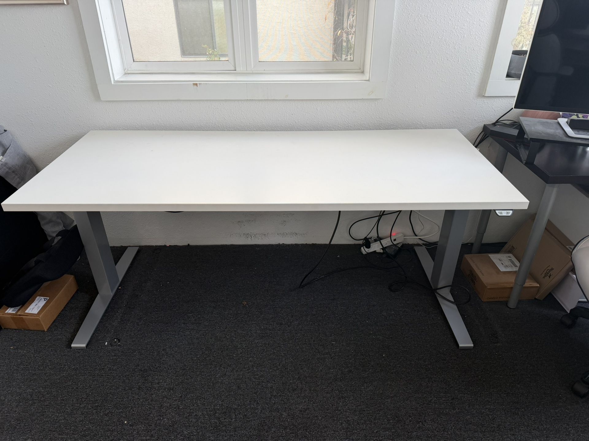 Herman Miller Motia  Adjustable Sit-Stand Desk/Table 29”x60”
