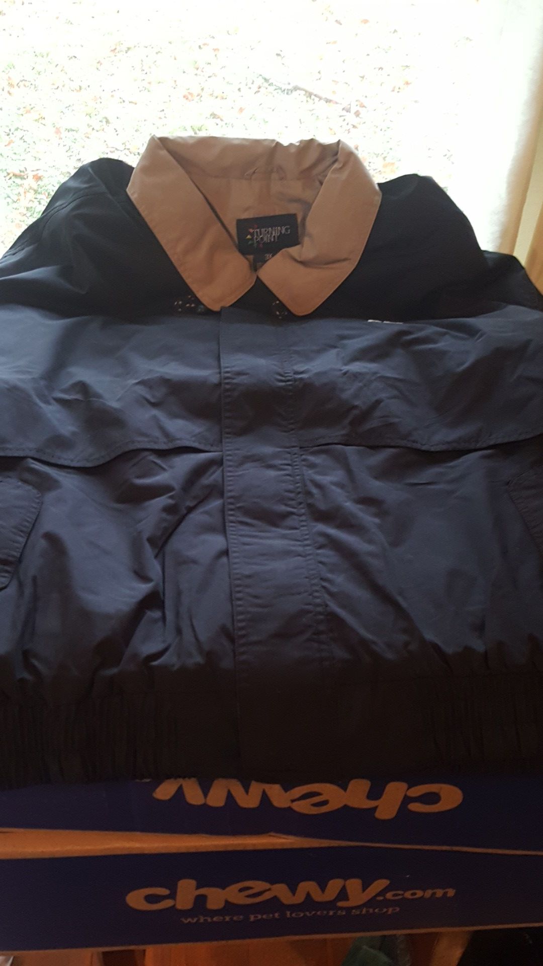 Caterpillar wind breaker 3x brand new never tried on