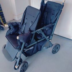 Joovy caboose Ultralight Stroller