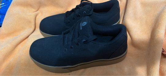 Volcom steel toe shoes size 8w