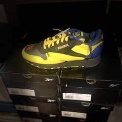 REEBOK CLASSICS MARVEL