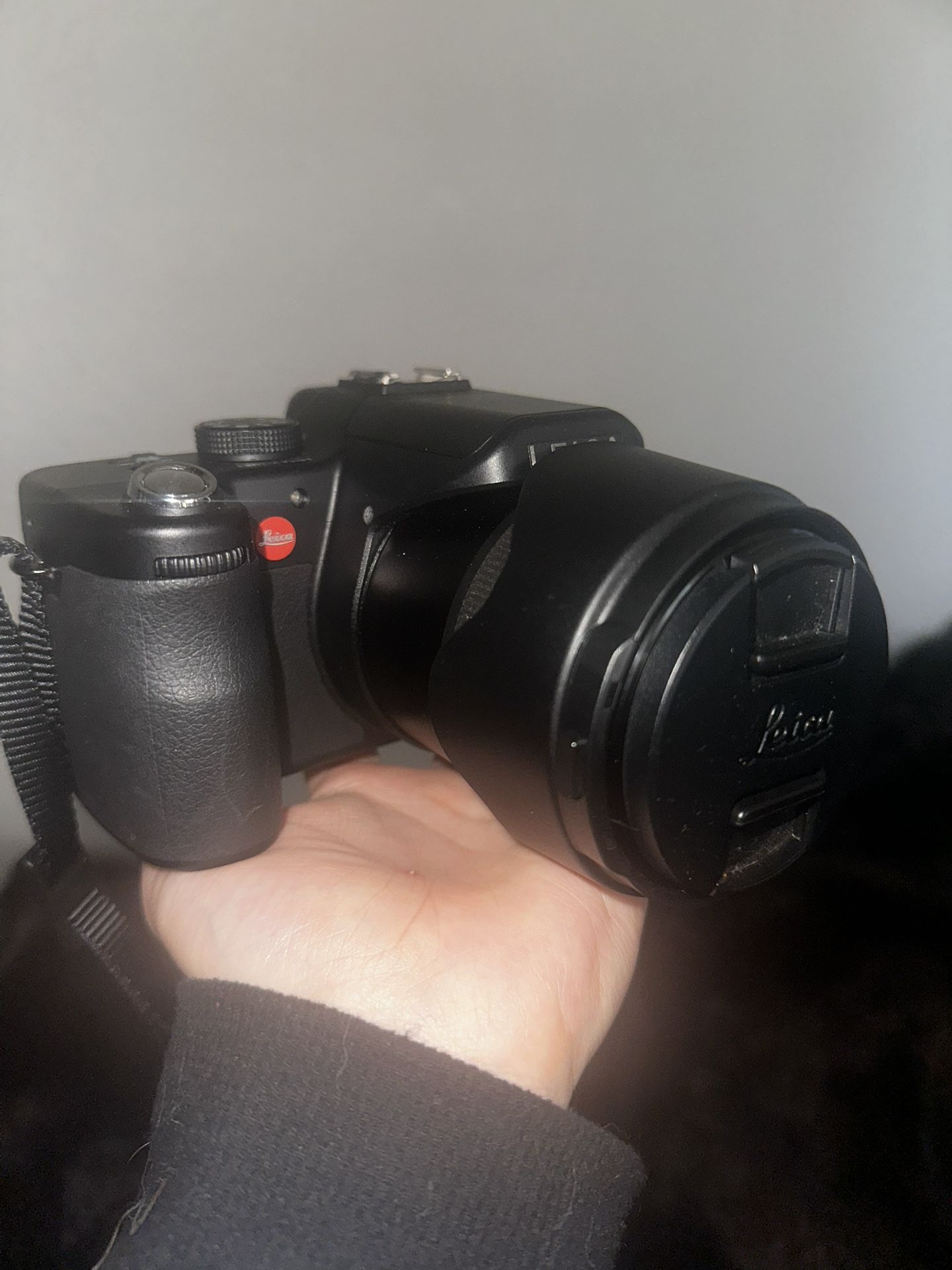 Leica V Lux 1 Camera