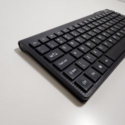 SIIG Wireless Slim-Duo Keyboard 
