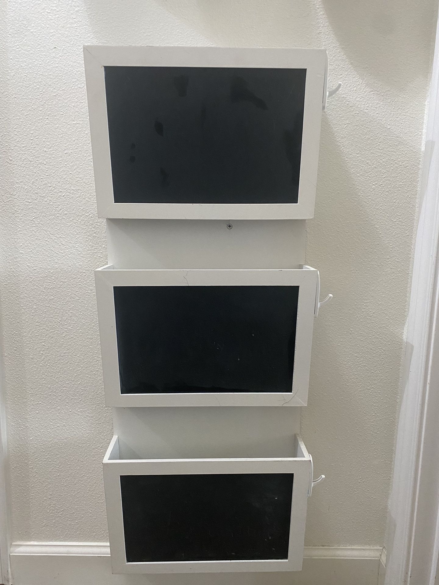 Hanging Magazine/Mail Rack w/Chalkboard Fronts 