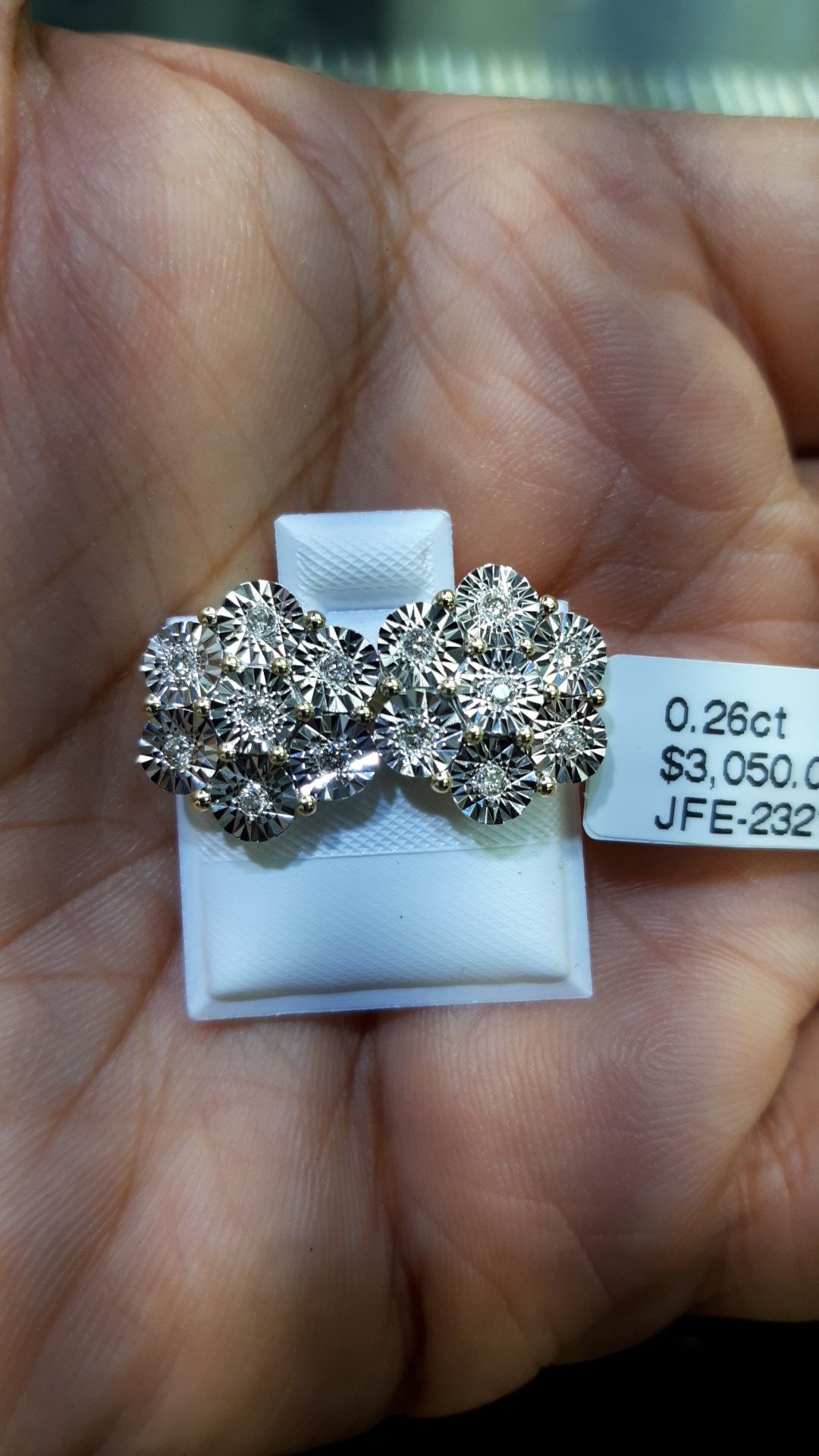 14k gold diamond flowers earnings size