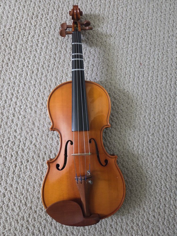 🎻 FOR SALE: High-Quality Full-Size Violin Outfit (4/4) - Complete Set! 🎻