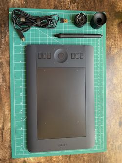 Wacom Intuos Pro Small