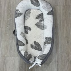 Baby Nesting Lounger