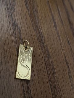 Victoria’s Secret gold pendant charm for necklace - make an offer I can ship