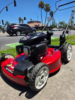 TORO GAS 22"IN RECYCLER SELF PROPELLED LANW MOWER NEW NO BAG