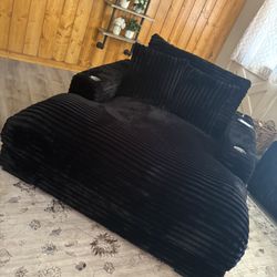 Black Chaise 