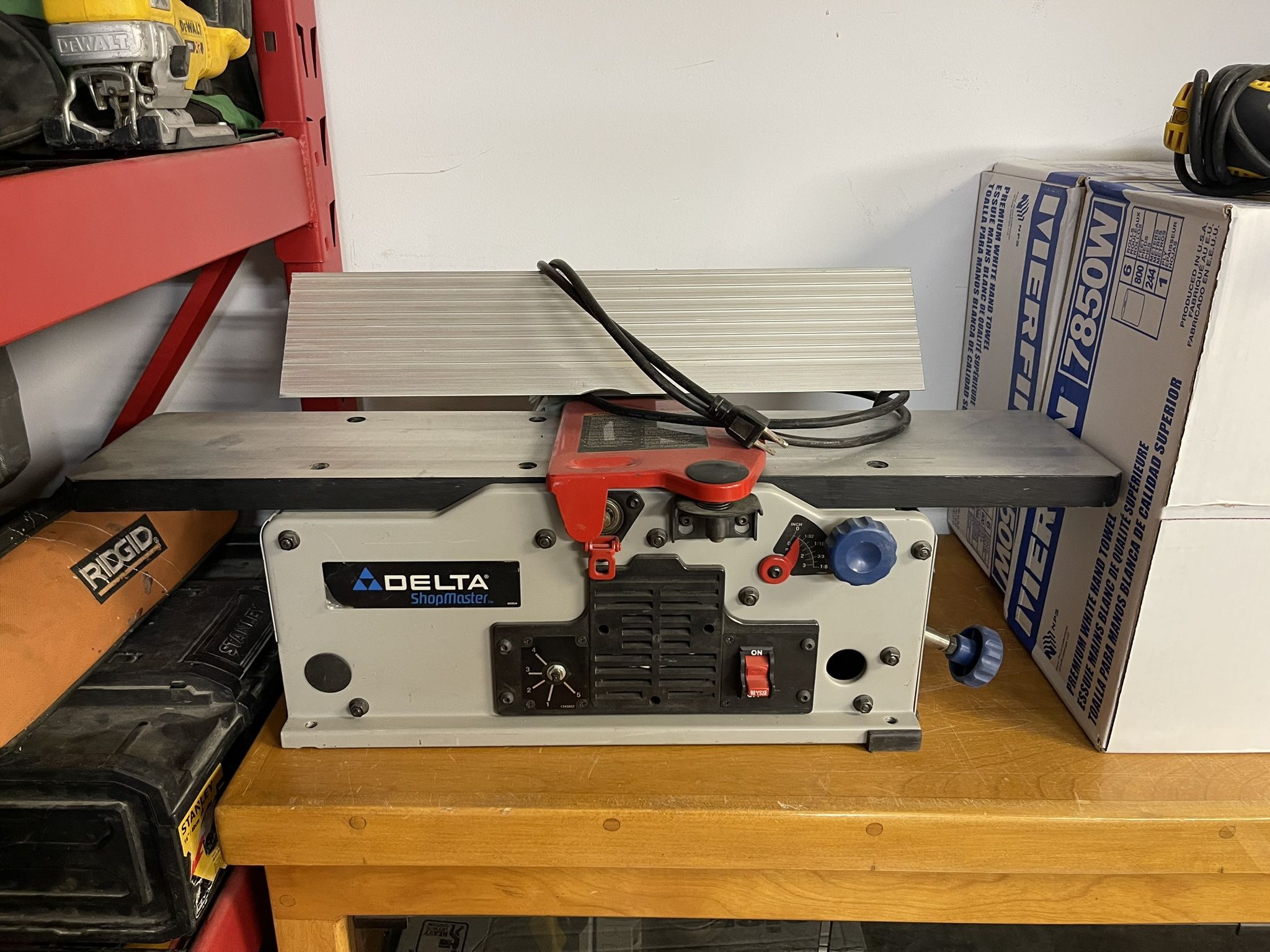 Delta Bench Jointer