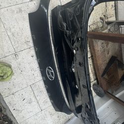 Hyundai Palisade Parts Tailgate 