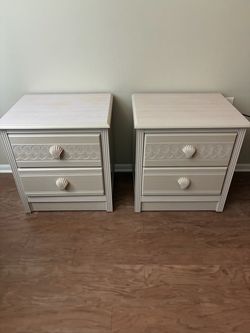 Headboard/night tables wood