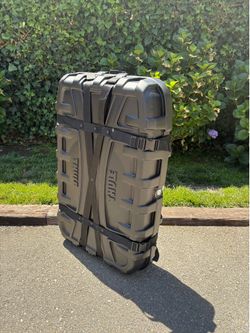 Thule Transition bike travel carrier