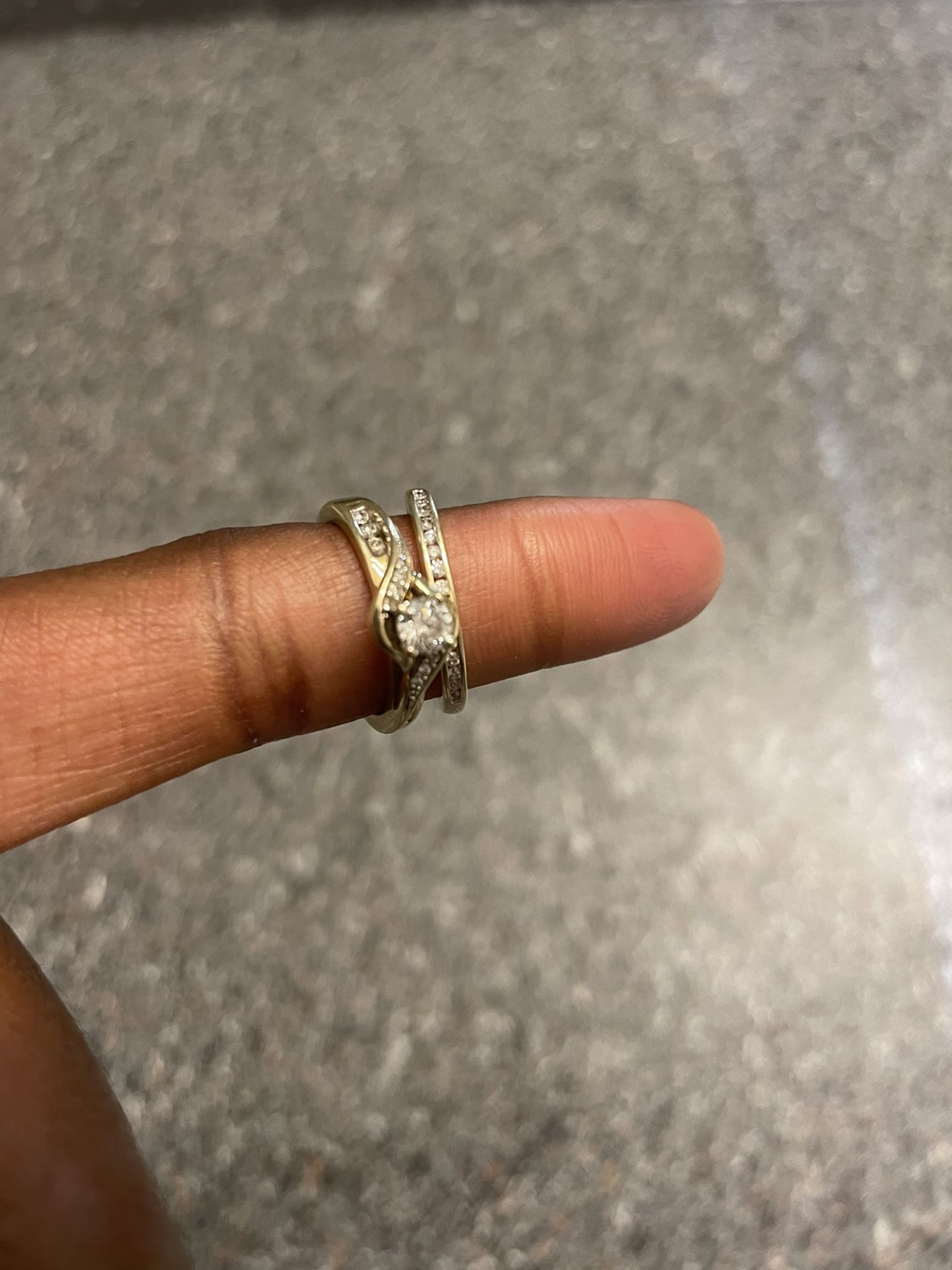 Very Nice Beautiful Wedding And Engagement Ring