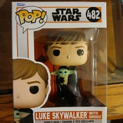 Luke Skywalker with Grogu Bobble-Head