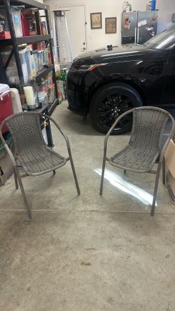 2 outdoor chairs