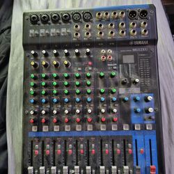 Yamaha MG12XU 12 Channel Mixer 