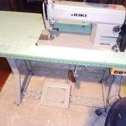 Juki Sewing Machine 