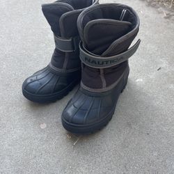 Snow Boots