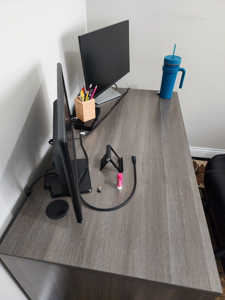 Working/ Computer Desk Table