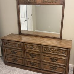 Dresser & Nightstand 