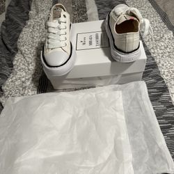Maison Mihara Yasuhiro Peterson OG sole sneakers Brand new in the box and everything else. Size 42 US mens 9(can fit 43 or 9.5). Authentic  Japanese f