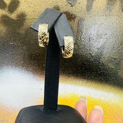 14k Small Hoops 