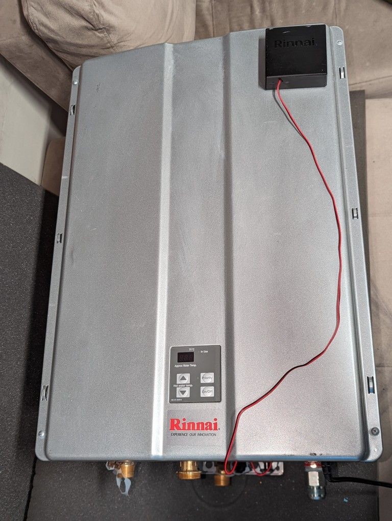 Rinnai Tankless Hot water Heater Brand New