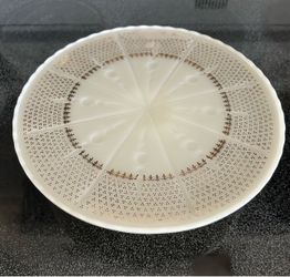 Vintage Anchor Hocking Milk Glass Cake Stand Starburst & Fleur-de-Lis 10 1/8”