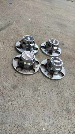 Rally’s Center Caps