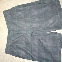 34" Typical Men's Shorts 